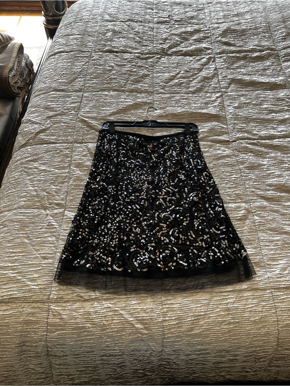 BCBGMaxAzria Black Sequin Embellished A-Line Skirt (xs)